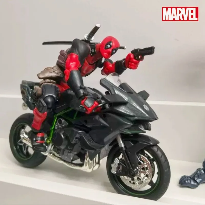 Marvel Revoltech Yamaguchi Figure Deadpool Action Figure Modello Mobile King Of Wakanda Black Panther Venom Figurine Toys Gifts