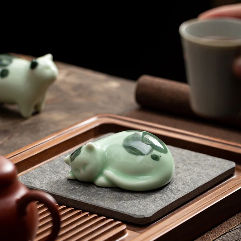 Small Ceramic Cat Handmade Tea Pet Decoration Toy Kung Fu Tea Set Ceremony Ornament Figure Kitty Pet