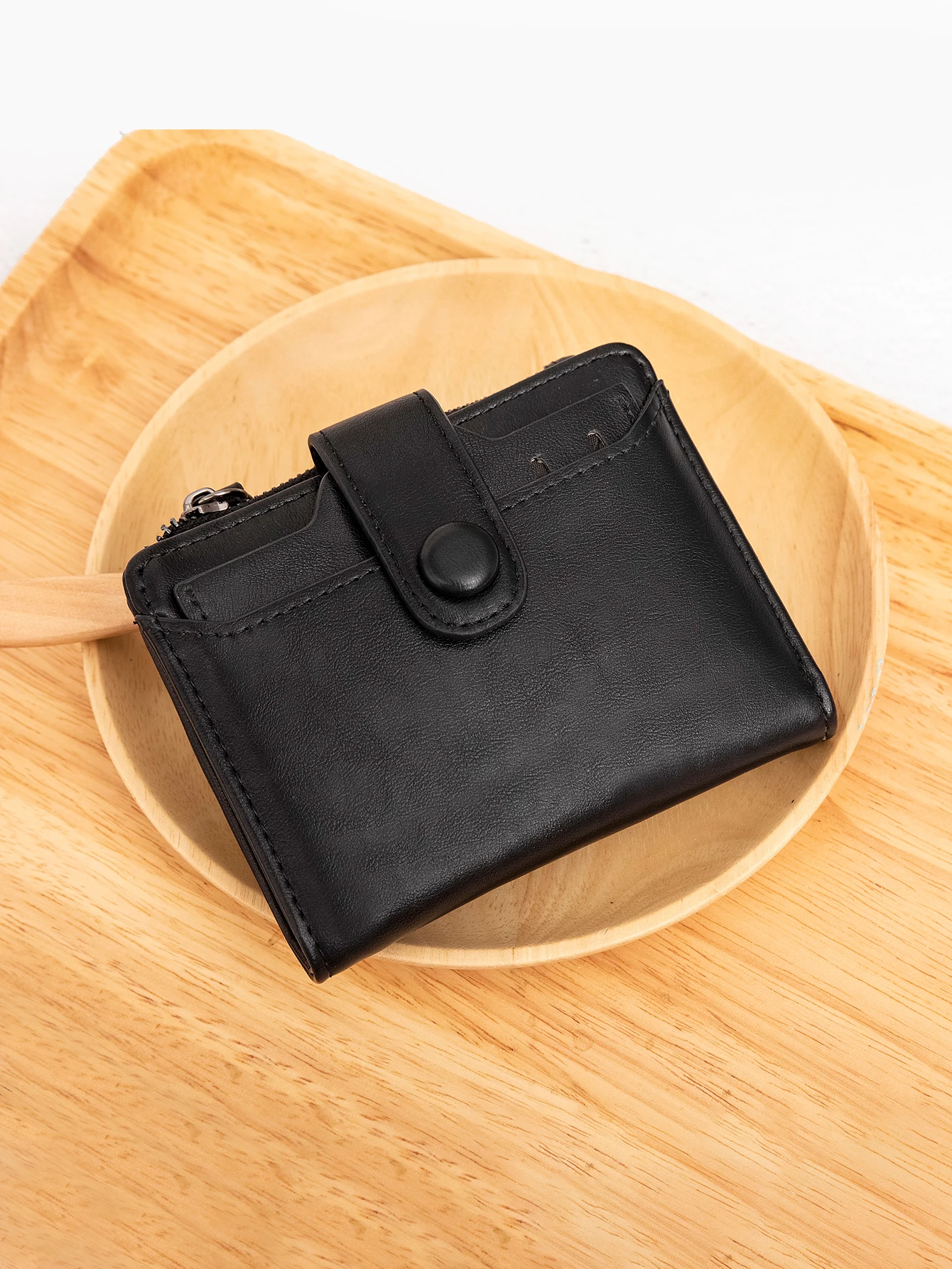 Thin and minimalist women's short wallet detachable card slot ID card window suitable for men women to use