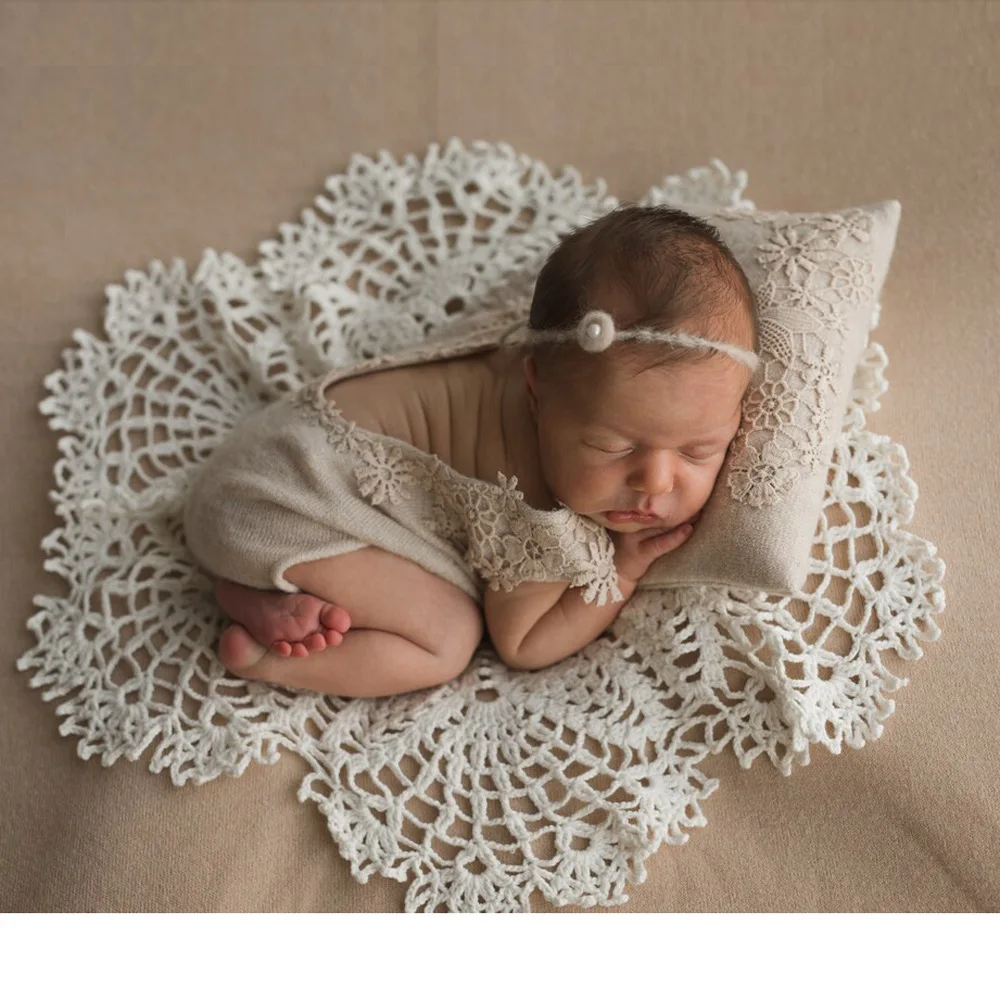 Newborn Baby Photography Props Round Lace Blanket Pillow 2pcs Set Inelastic Embroidery Lace Pads Retro Tablecloth Photo Backdrop