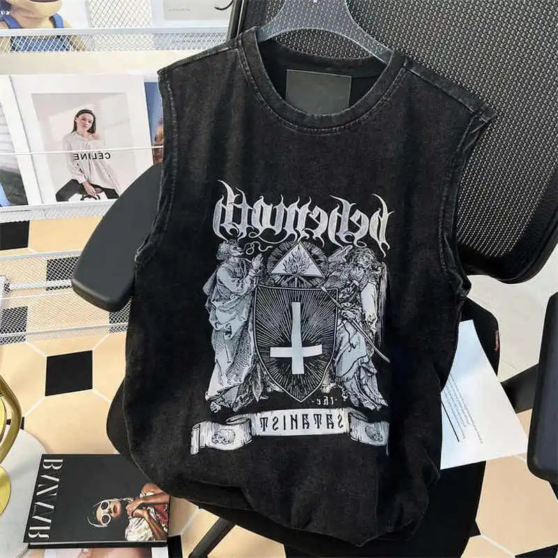 

American Retro Sleeveless Washed Cotton Letter Crosses Gothic T-shirt Summer 2023 New Design Sense Hip Hop Graphic Tees Women