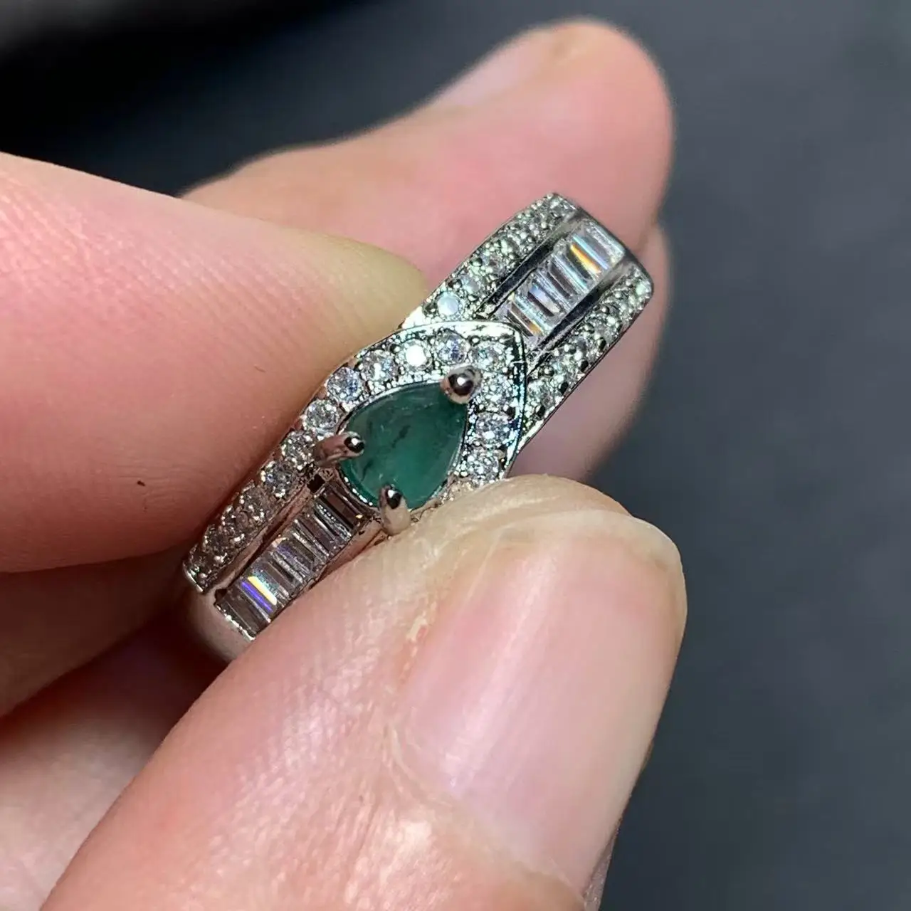 Authentic Natural Emerald Ring Adjustable Female Classic Ring Jewelry for Women Gift Elegant Design Luxury Vintage Fine