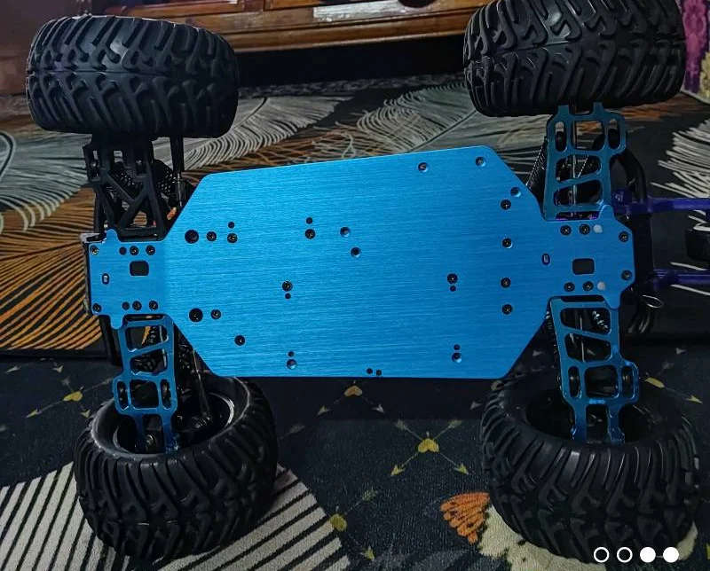 Voiture RC 4WD 2.4GHz Tout Terrain avec Batterie Rechargeable - Jouet Enfant