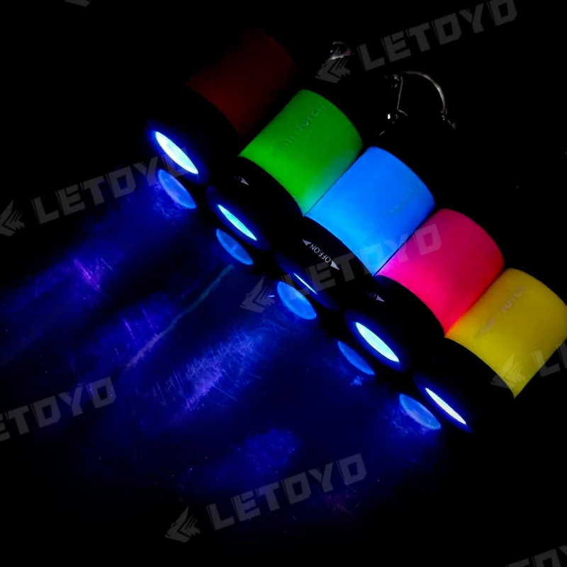 Compact Rechargeable Waterproof UV LED Flashlight