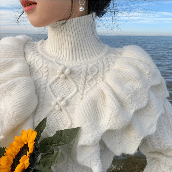 Рисунок 2 - Женский трикотажный свитер с оборками