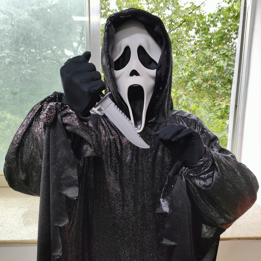 Scream Costume