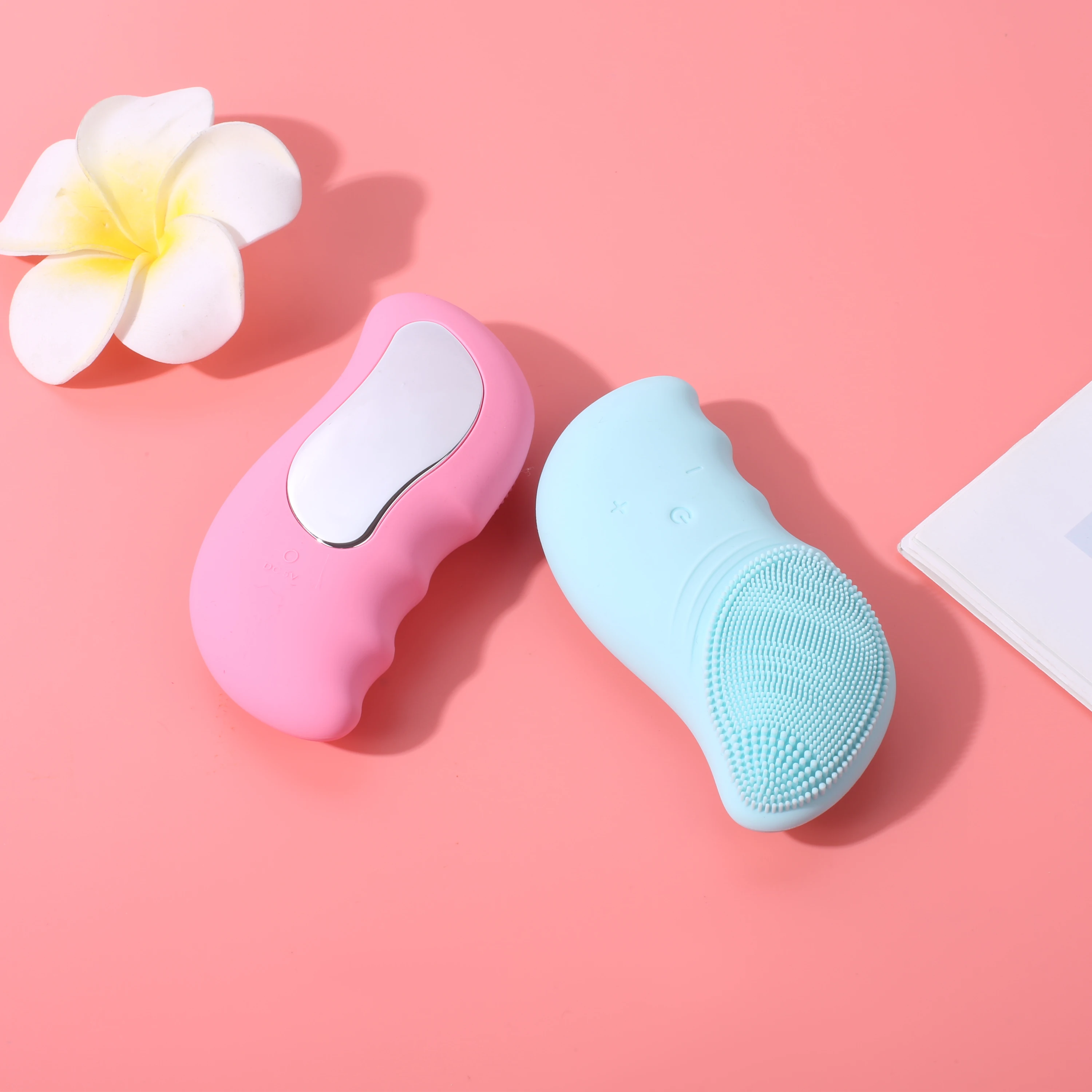 Revitalizing Electric Facial Cleansing Brush
