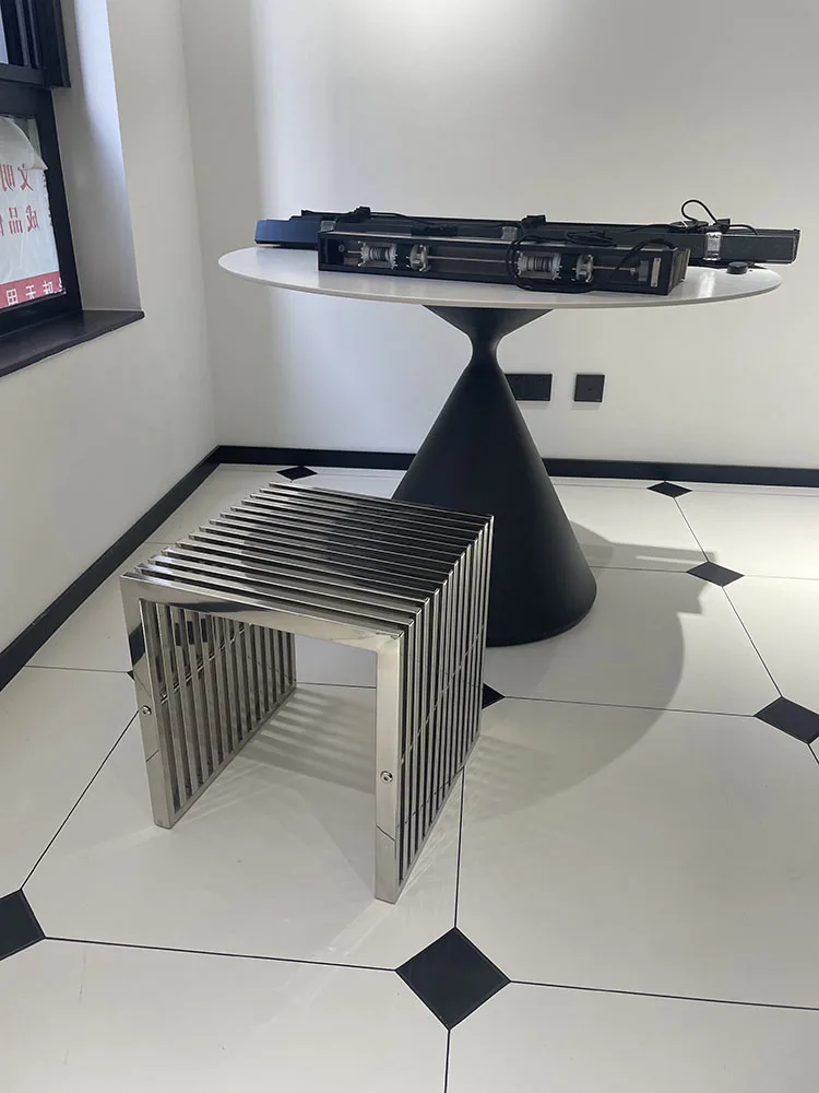 Slide image 117c215deacd41cdb6f6a5931e97d5a2