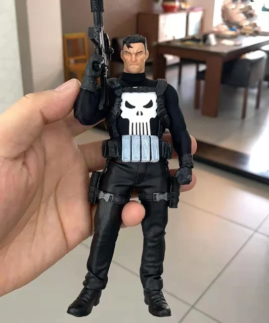 メズコ パニッシャー Netflix版 mezco フィギュア Amazon.co.jp: Mezco One : 12 Collective : Netflix Punisher