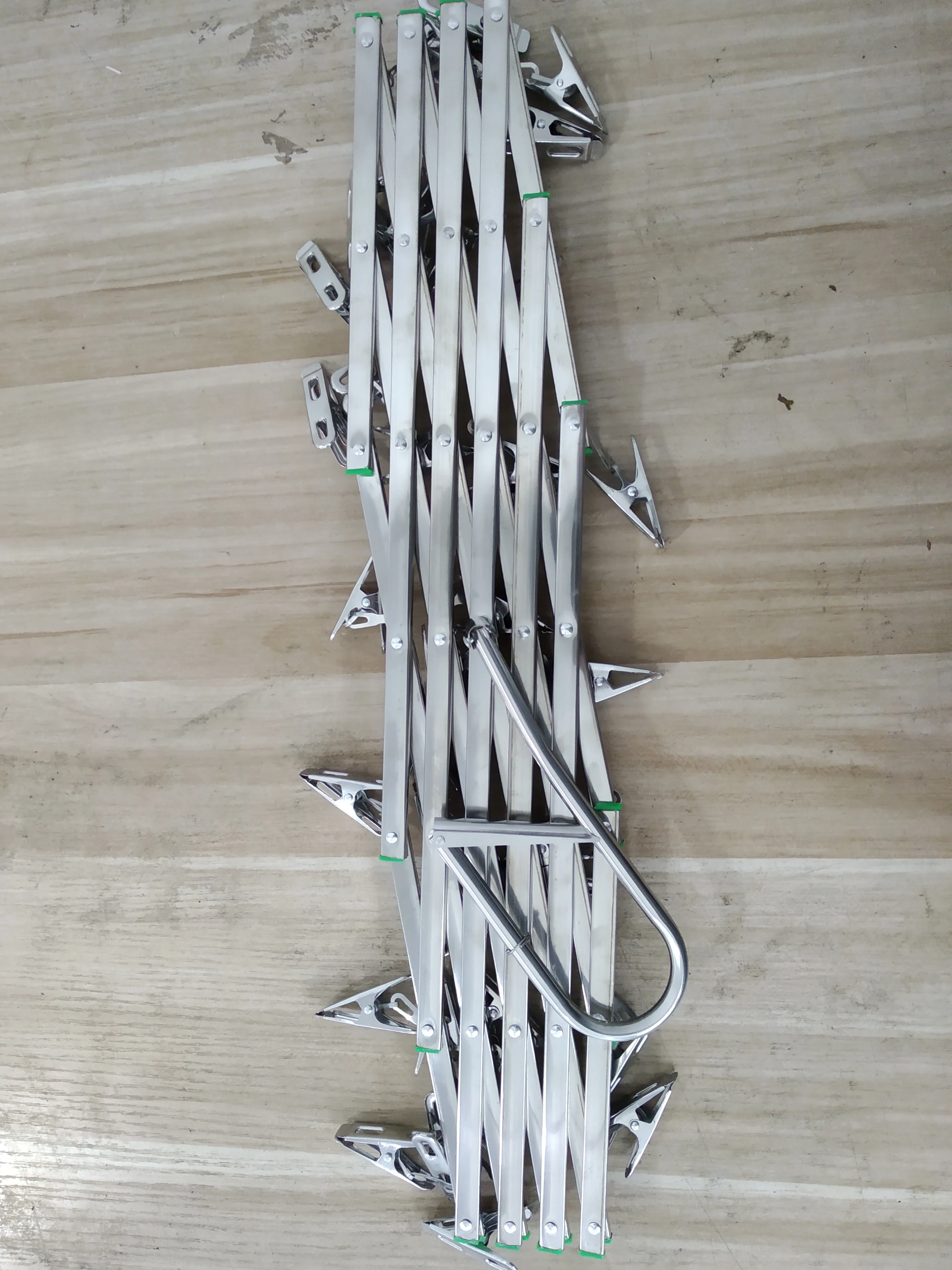 Stainless Steel Folding Clothes Drying Rack with 35 Clips