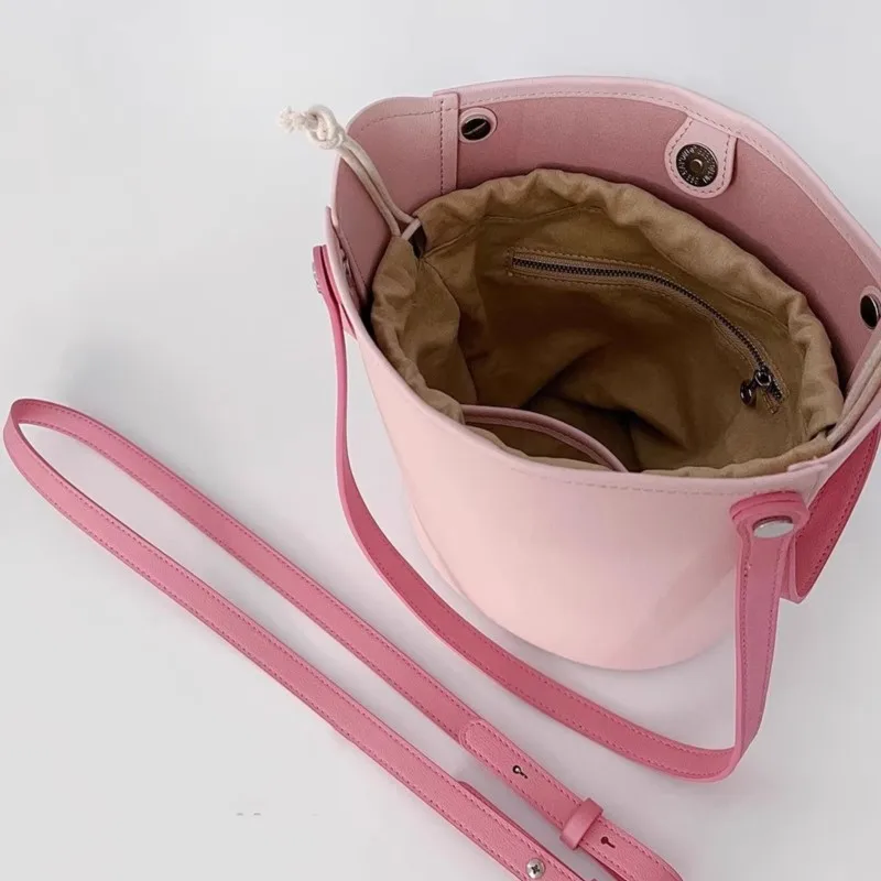 Pink Niche Design Handheld Bucket Bag Women Stitching Leather Large Capacity Tote Bag Ladies Fashion Sle Casual Shoulder Bag New