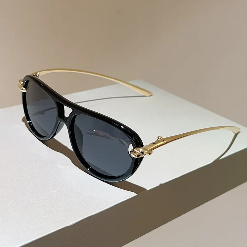 Neue Sonnenbrille mit Legierungsgestell in Schwarz-Grün-Verlauf für Damen, Vintage, klein, quadratisch, sexy Sonnenbrille, Damen-Outdoor-Brille, UV400 – Detail 10