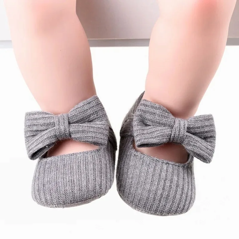Baby Girl Soft Sole Shoes Infant Toddler Knitted Cute Shoes Little Girl Newborns First Walkers One Year Old Baby Girl Shoes