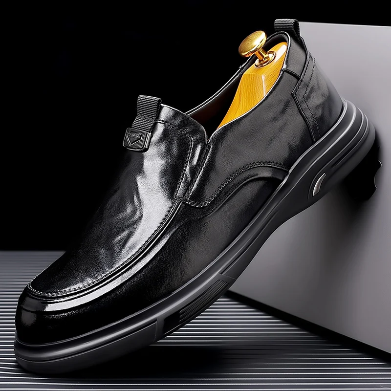 Men Leather Shoes Oxford Dress Shoes Gentleman's Stylish Business Formal Shoe Flats Wedding Shoes Elegant Patent Leather Loafers
