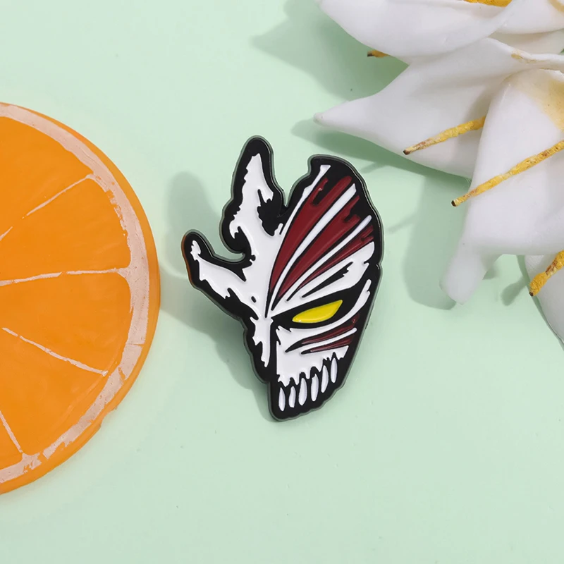 Bleach personagens anime kurosaki ichigo broche máscara toshiro masculino e  feminino jaqueta mochila acessórios decorativos presente - AliExpress