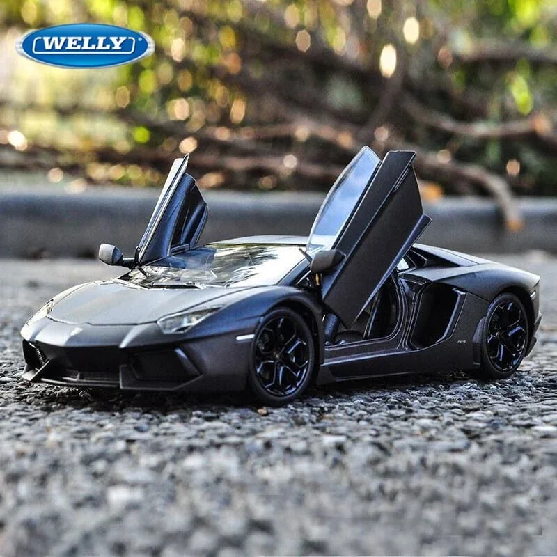 ミニカー Lamborghini Aventador LP 700-4 WELLY 1:36 Lamborghini Aventador LP700-4 Alloy Car Model