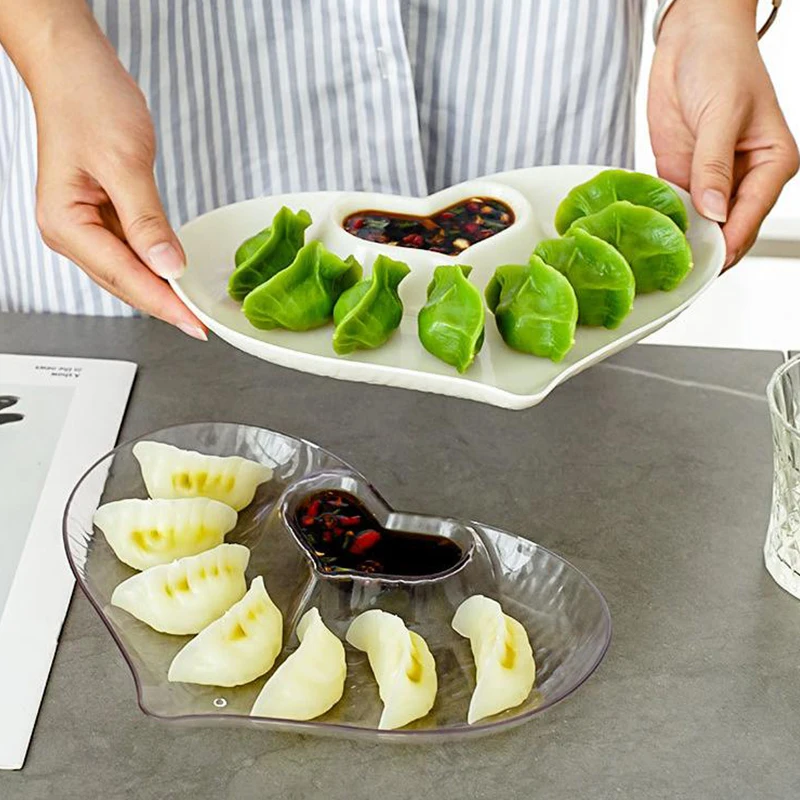 Love Shape Plastic Dumpling Plate With Vinegar Discs Vinegar Dishes Sushi Breakfast Dried Fruit Snack Shell Bone Spitting Dish