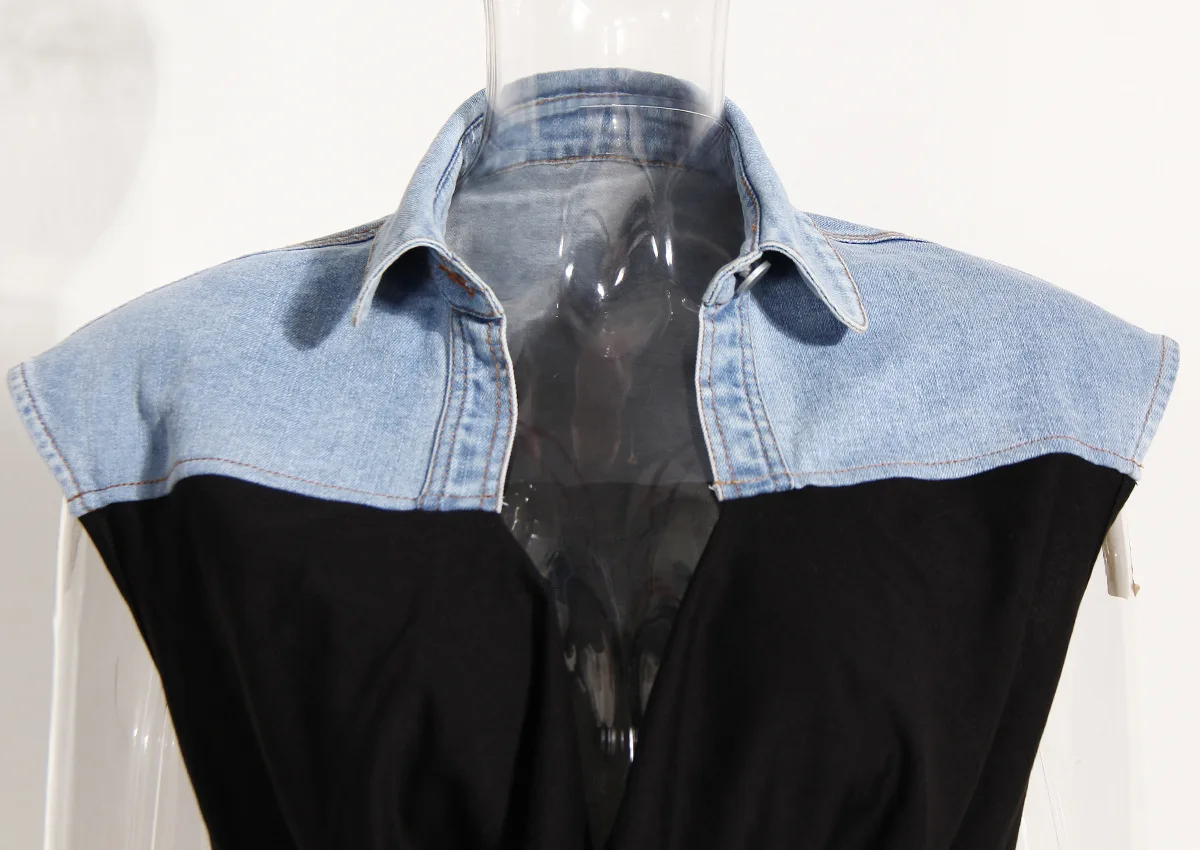 jeans emendadas, cintura com cordão, tops com