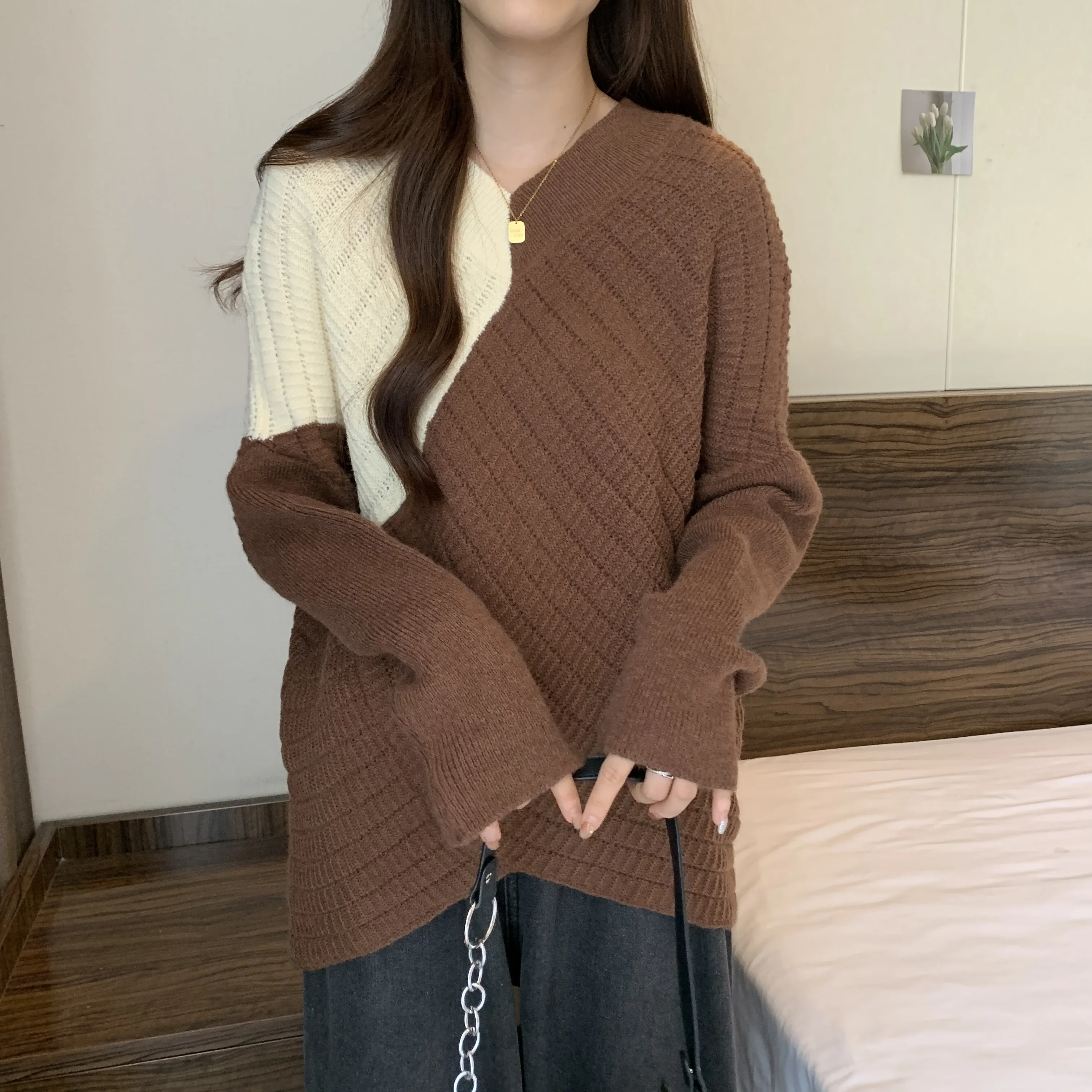 

Casual Bat Long Sleeve Knitted Sweater 2023 Autumn/Winter Loose Round Neck Pullover Fashion Color Splice Tops Women Jumper 29577