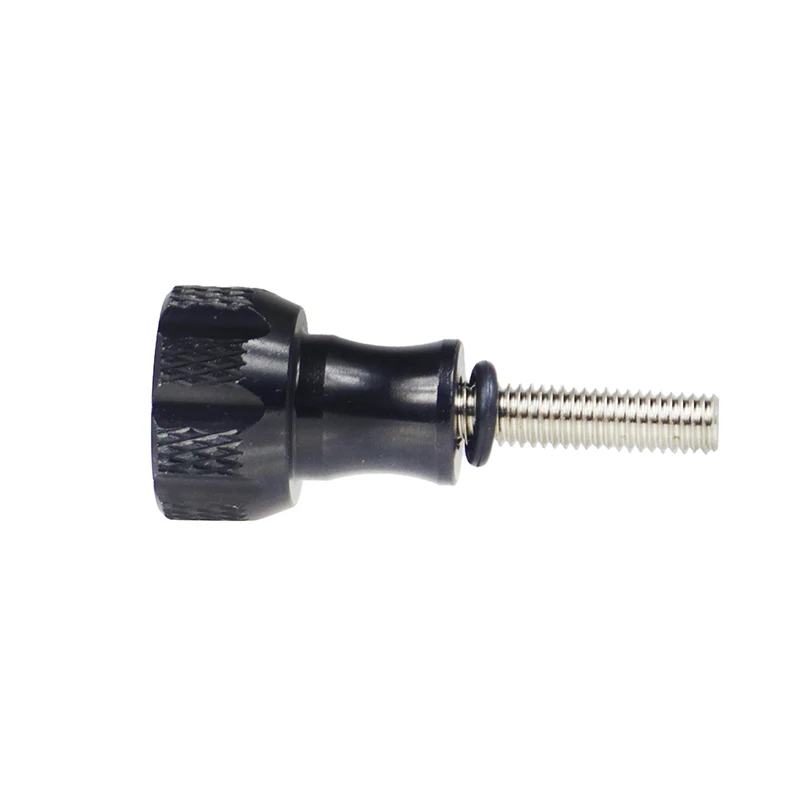 Mains tenant la Vis de Pouce en Métal CNC pour GoPro HERO 10/9/8/MAX, fixation sécurisée