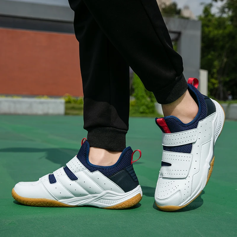 Breathable Mesh Badminton Shoes for Men and Women, Jogging Shoes, Table Tennis Shoes, Volleyball Shoes, Couple Sneakers