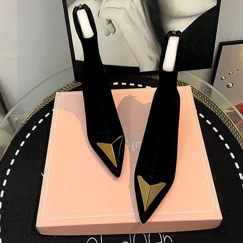 

2024, Корейская версия, дизайнерские ботинки, женские одноботинки, эластичные ботинки, тонкие черные стилеты, осенние женские ботинки