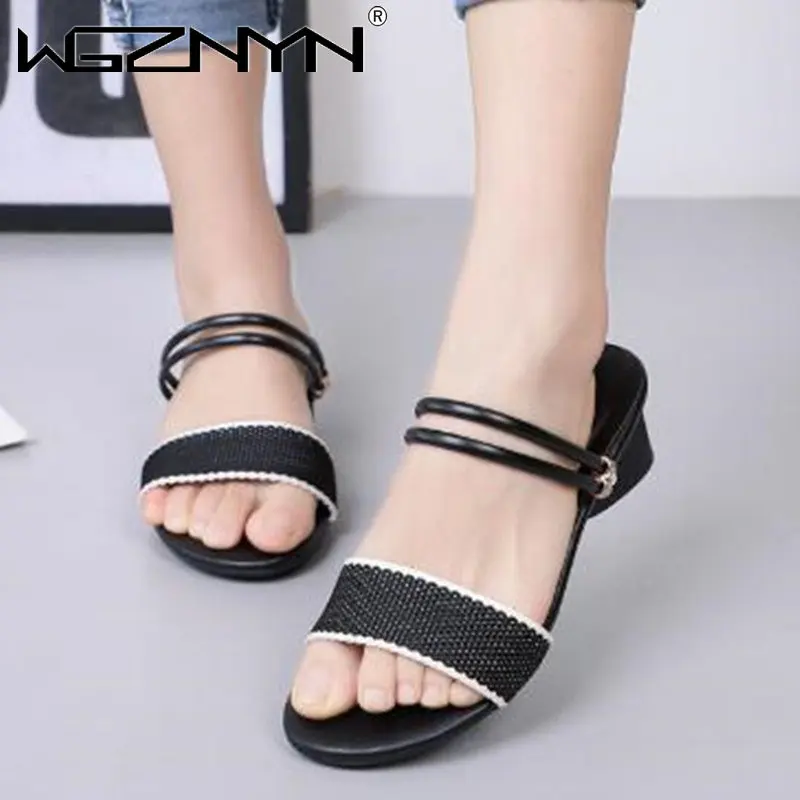 

Женские сандалии на квадратном каблуке, простые шлепанцы с открытым носком, пляжные шлепанцы без застежки, большие размеры до 41, лето 2023