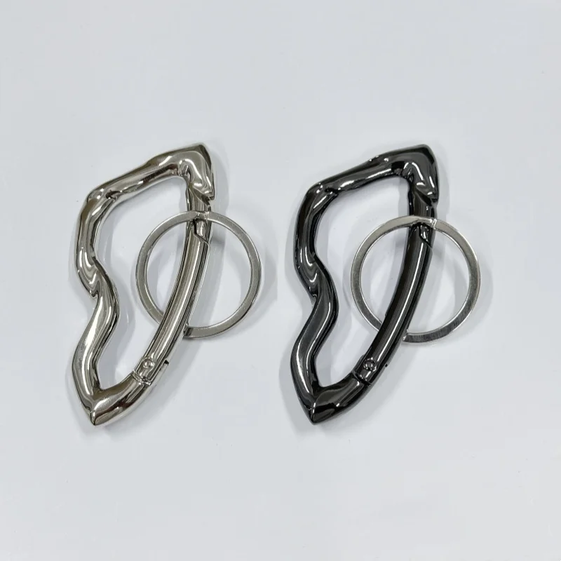 Tomahawk-Shaped Keychain Detail 2