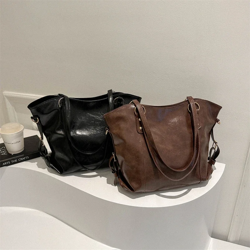 Free Shipping New Women's Bag Fashion Casual Style One Shoulder Crossbody Bag Large Capacity Trend Versatile Shopping Handbag