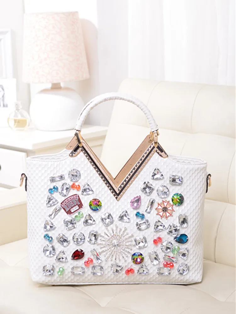 Luxury Fashion Genuine Leather Women's Handbags 2023 New V-Shaped Diamonds Lady Shoulder Messenger Bag Large Capacity Tote Bags
