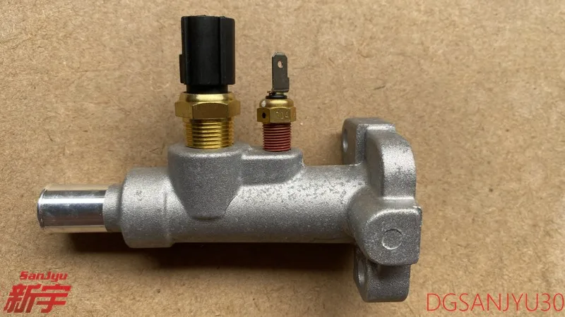 PAJERO IO H77W FITTING ENG HEATER WATER HOSE AND Water Temperature Sensor MD358218 1380A012 MD091056 Engine Heater Hose
