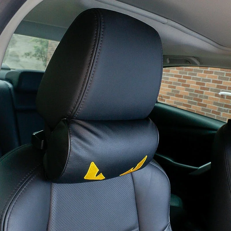 Top 86+ imagem fendi neck pillow Thptletrongtan.edu.vn