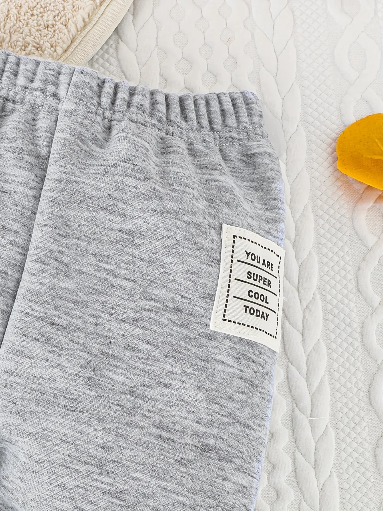 Baby Trousers Autumn and Winter Baby Boys Casual Sports Plus Fleece Solid Color Loose Pants Warm Comfortable Fashion Baby Girls Pants