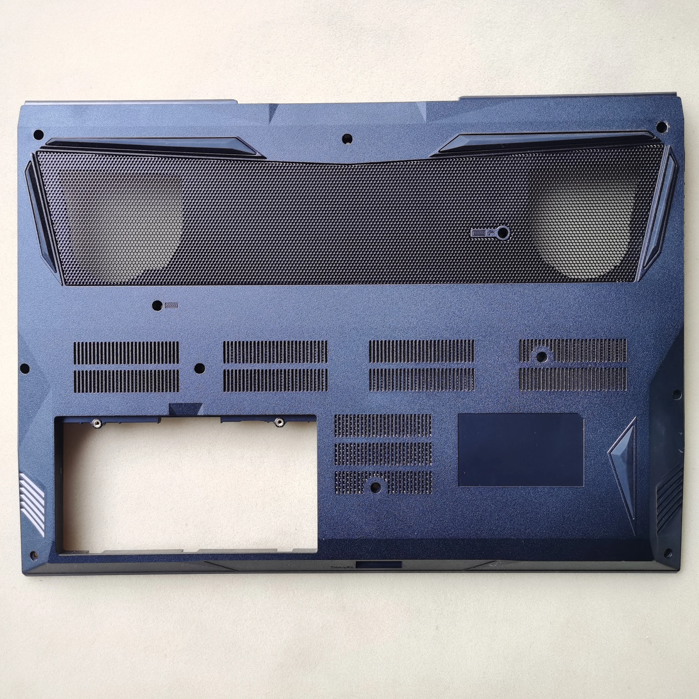 Nova Tampa do Case Inferior Laptop para Hasee z8 Cr7p1 Cu7pk z9 Cu7pk Cu7ps Z10 Cu7pf Clevo Pb50 Pb51 Pb503