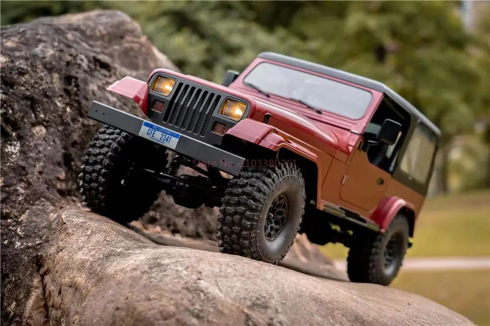 Fms1:10 Rc Artr 11033 Remote Control Explorer Car Mashigan Rc Rock Crawler Rs Red 4wd Rtr 4wd Off-Road Climber Boys Toys Gift 5