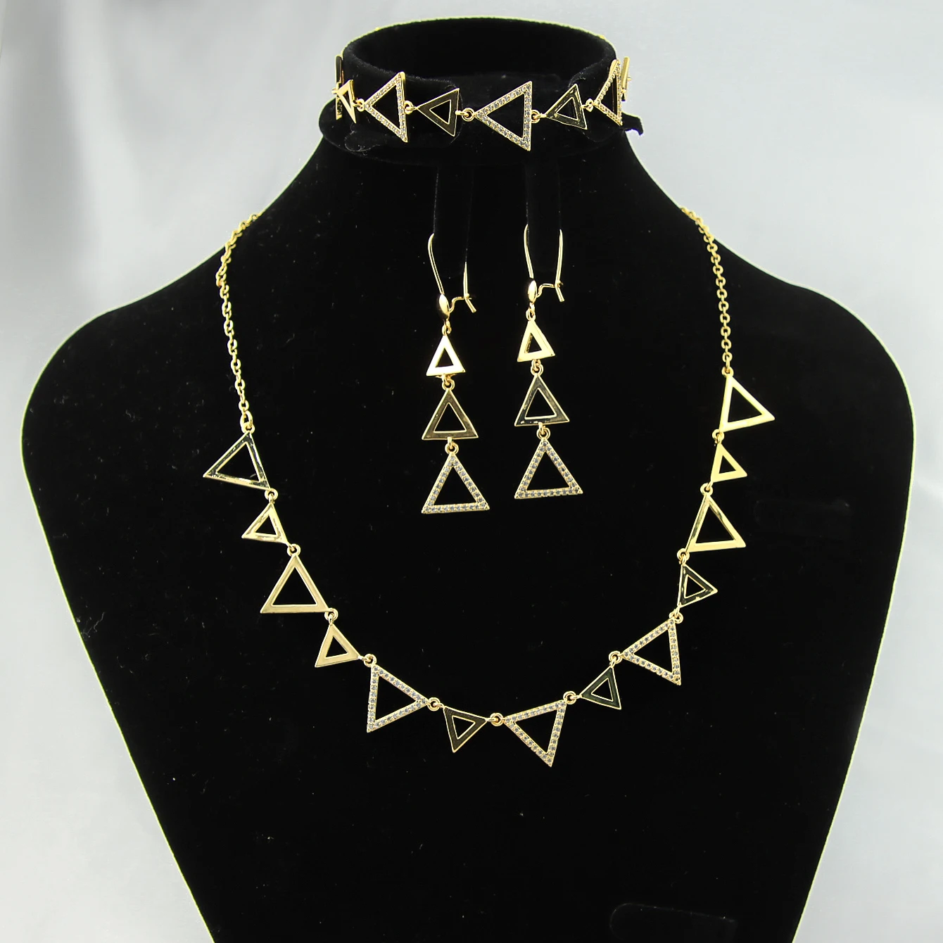 

Elegant Italian Gold Jewelry Set 21k Gold Plated Zircon Triangle Necklace Bracelet Sets Dubai Wedding Banquet Accessories