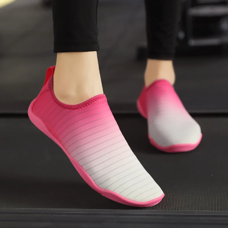 2024 The latest swimming shoes lovers lightweight non-slip outdoor wading shoes 35-46 size water sports shoes