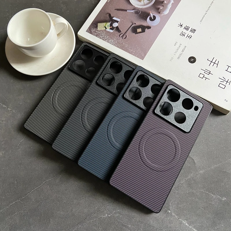 Magnetic Carbon Fiber Texture Leather Case with Mag-Safe Compatibility