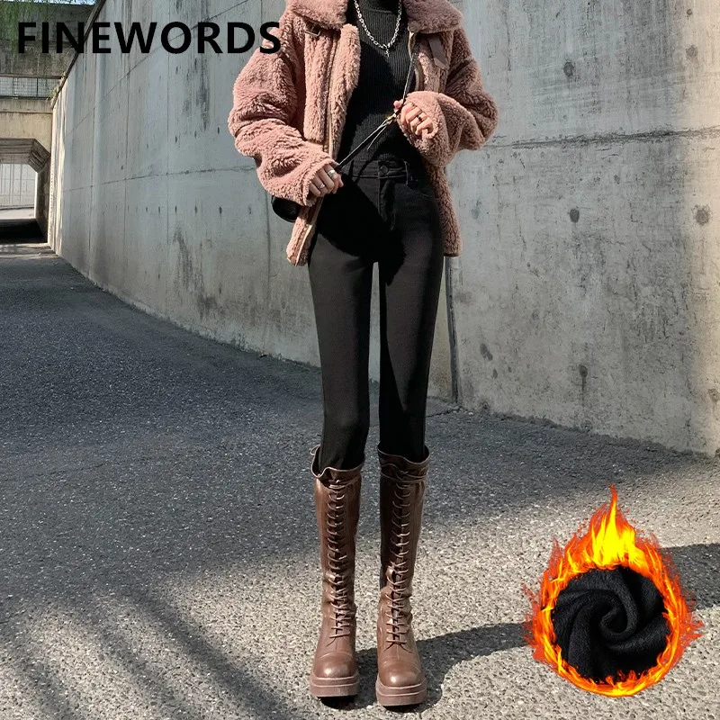 

FINEWORDS Vintage Winter Thicken Fleece Skinny Jeans Women Korean Casual High Waist Jeans Streetwear Sexy Push Up Pencil Jeans