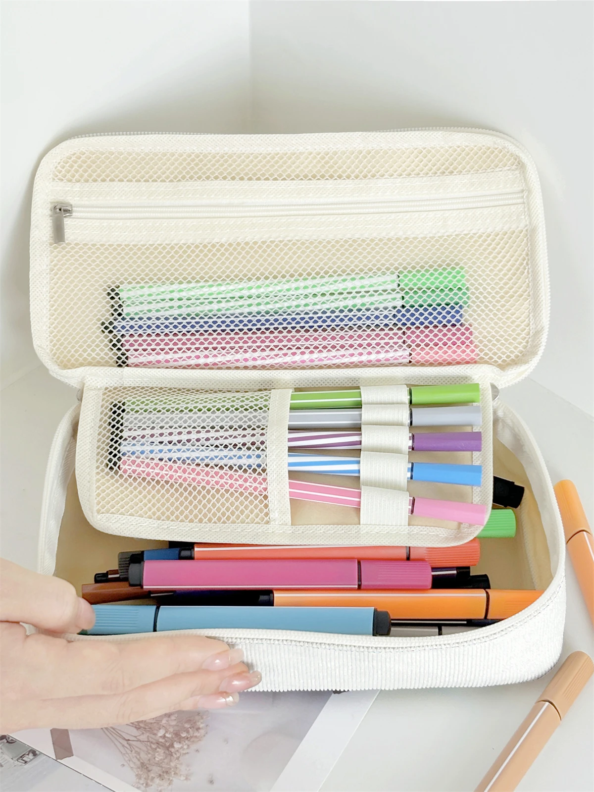 Flower pattern printing large capacity pencil case, durable multifunctional storage bag, portable zipper storage box