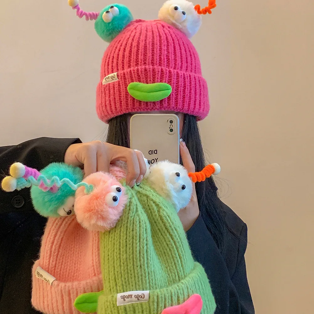 Korean version Funny Stupid Cute Beanie For Women Winter Kpop 3D Month Full Lips Warm Knitted Hat Fashion Student Skullies Cap