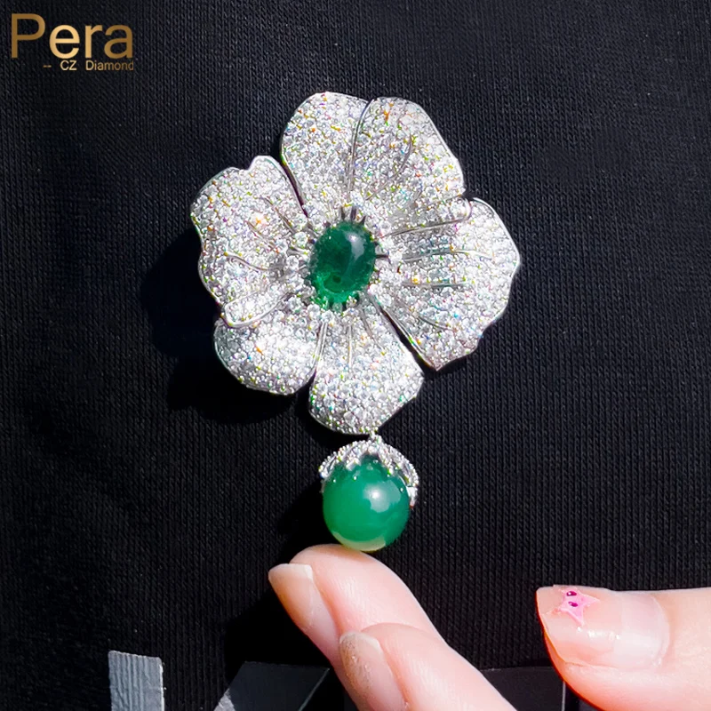 

Pera Elegant Micro Inlaid Green Cubic Zirconia Five-Leaf Brooch Pins Women Luxury Party Wedding Gifts Clothing Accessories C019