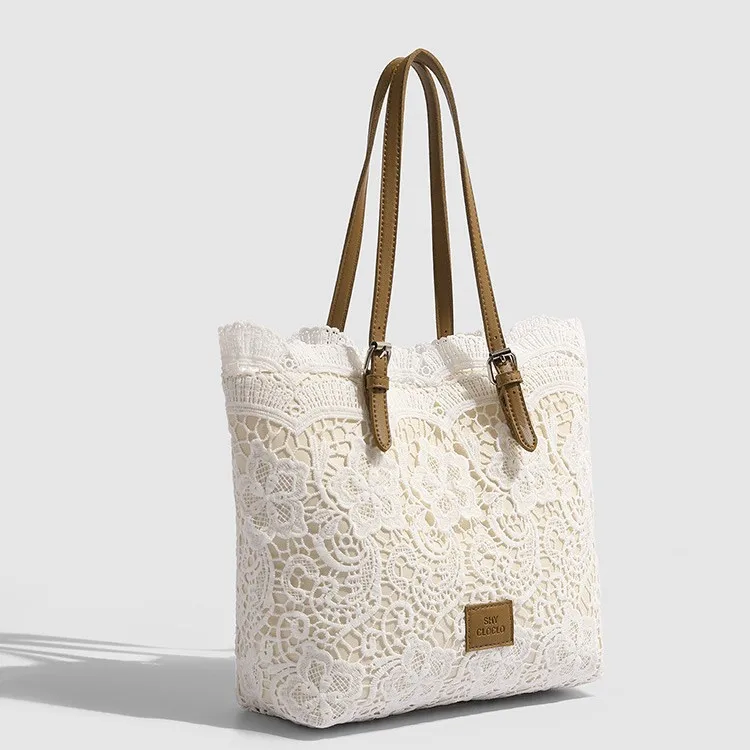 French Lace Tote 2025 Women's Large Capacity Commuter Bag Summer Hollow Hand Shoulder Designer Luxury Bag