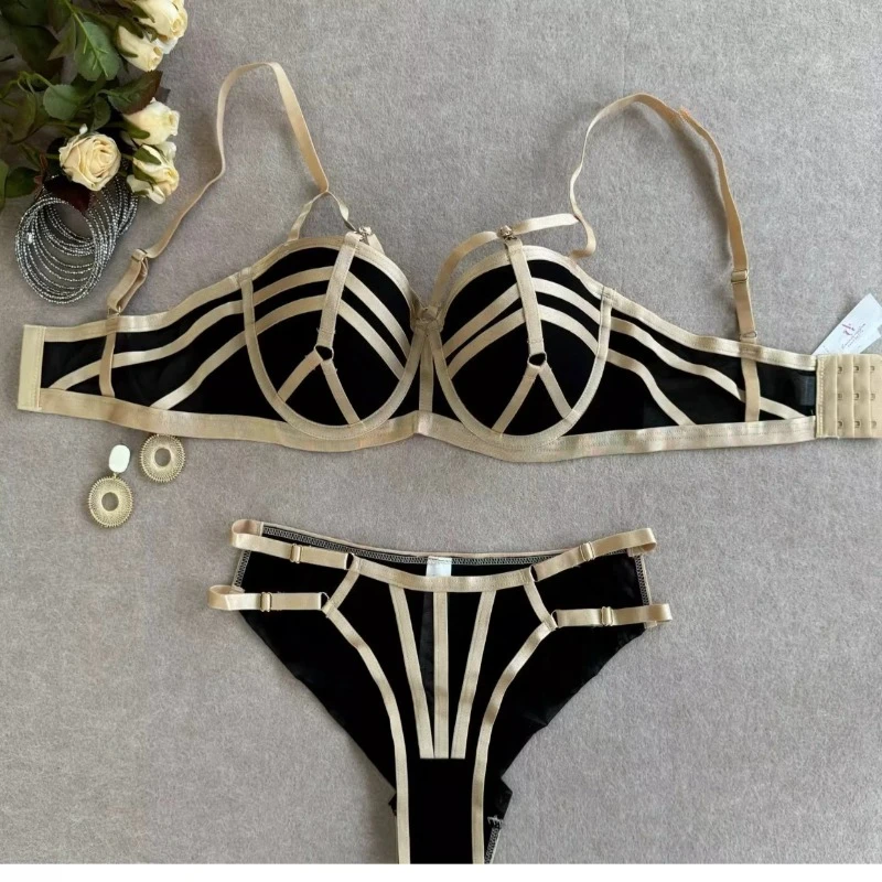 Ensemble de lingerie féminine de style européen, soutien-gorge push-up à armatures souples, avec bretelles, qui esthétise les côtés, confortable pour un usage quotidien