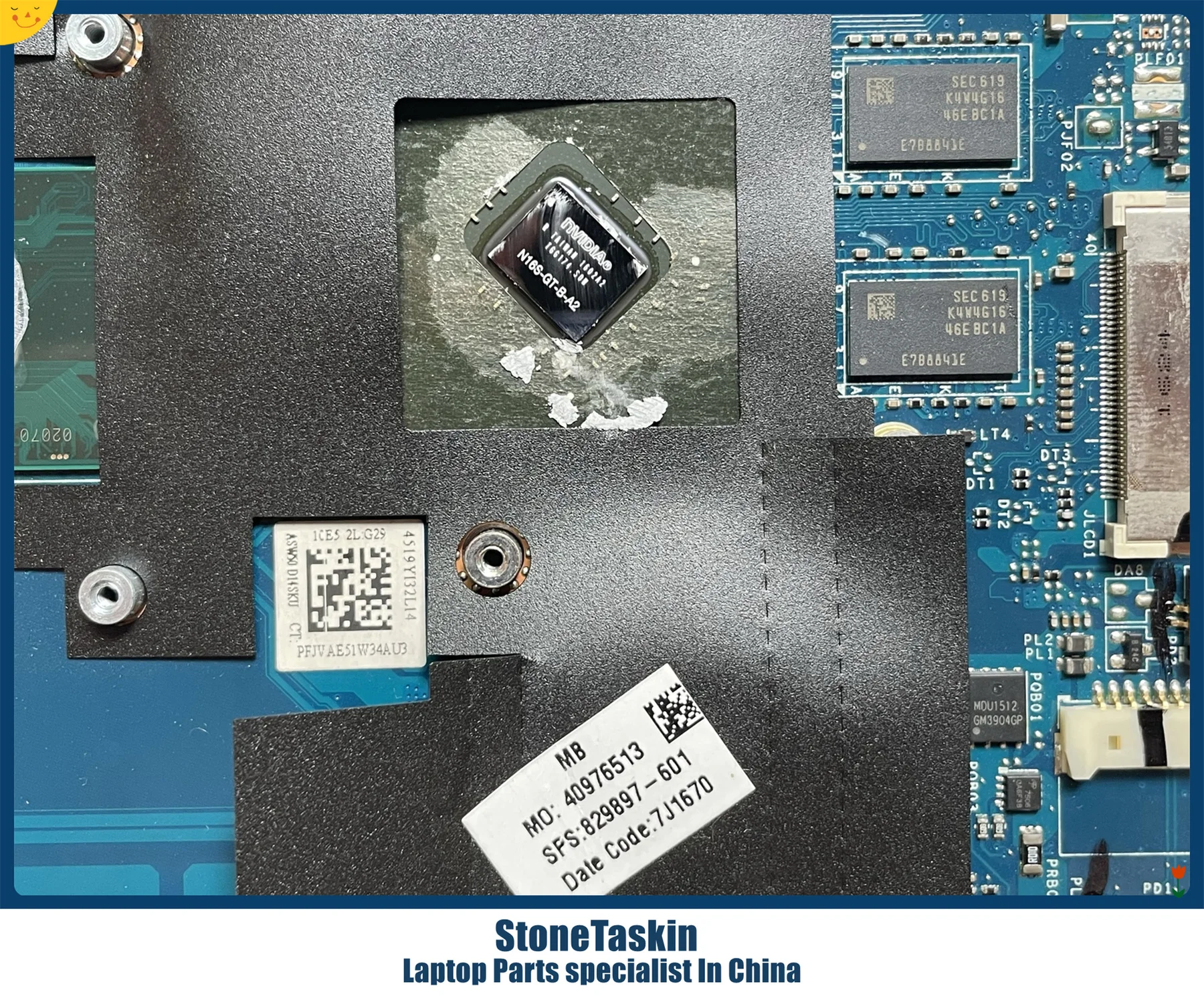 Envy 15-AE 829897-601 (4).jpg