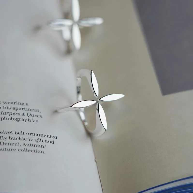 Punk Silver Color Unique Ring for Women Jewelry Finger Adjustable Vintage Cross Flower Ring for Party Birthday Gift