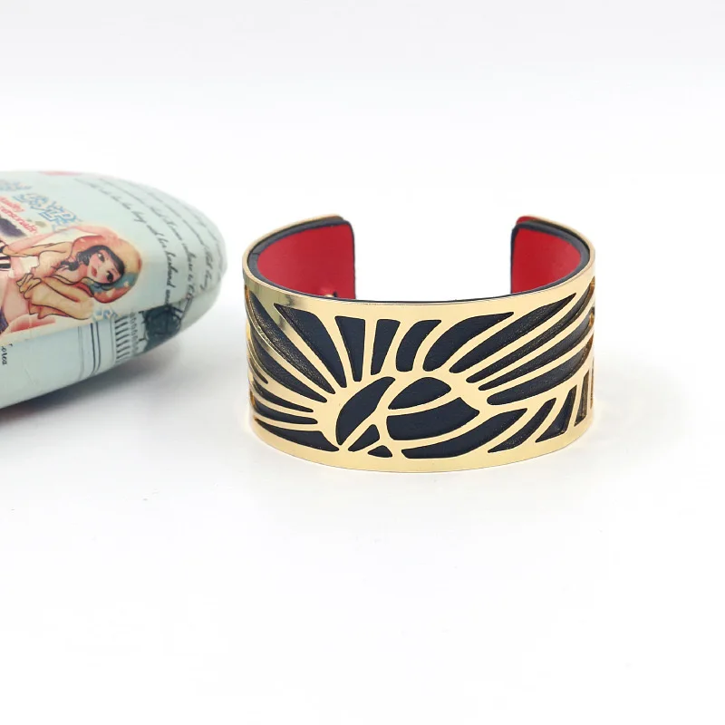 Retro Punk Hollow Opening Bangles Cuff Bracelet Interchangeable PU Leather for Women