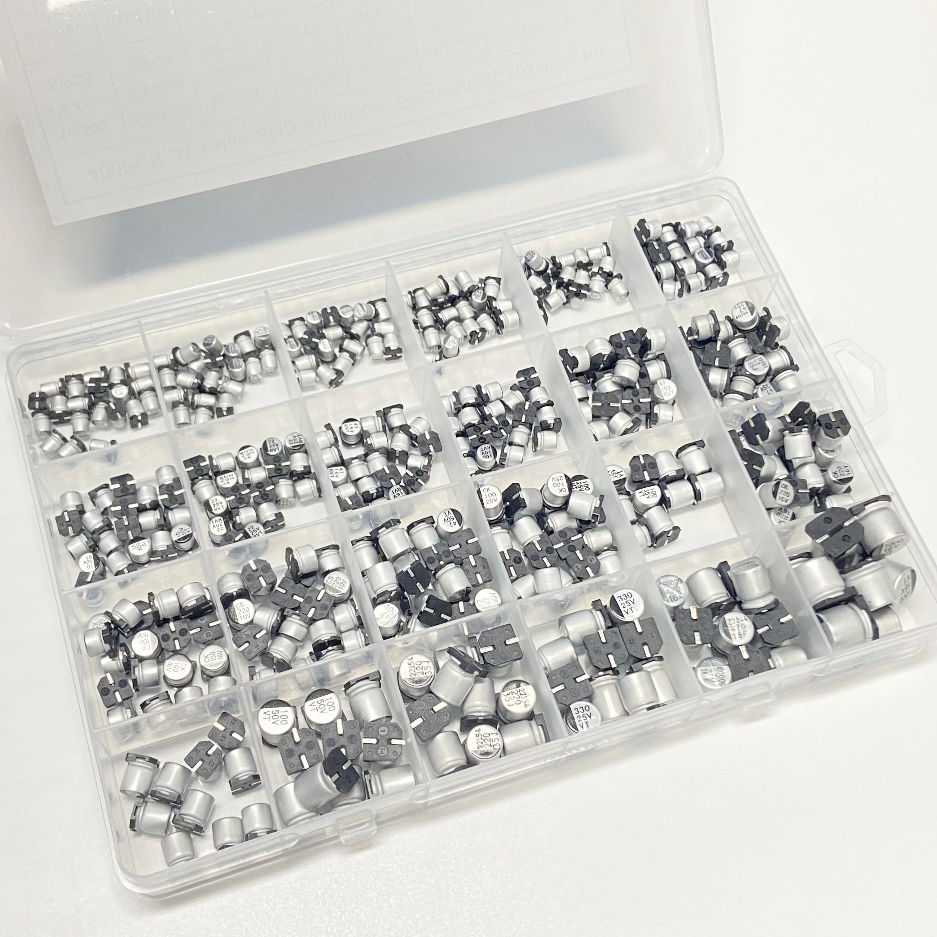 Condensatore elettrolitico in alluminio SMD da 20 pezzi 4x5 Condensatore elettrolitico in alluminio SMD da 20 pezzi 4x5