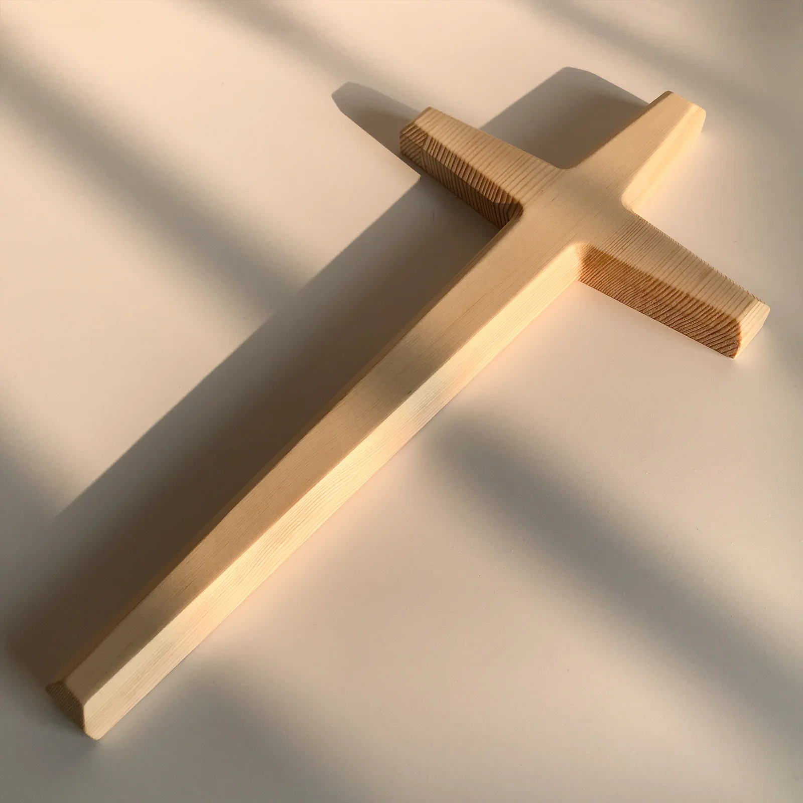 Pine Morning Star 33 cm Wandkreuz an der Wand, zum Aufhängen, Massivholz, Kunsthandwerk, Holzkreuz für Wandkreuz für Heimdekoration, christliche Geschenke – Detail 5