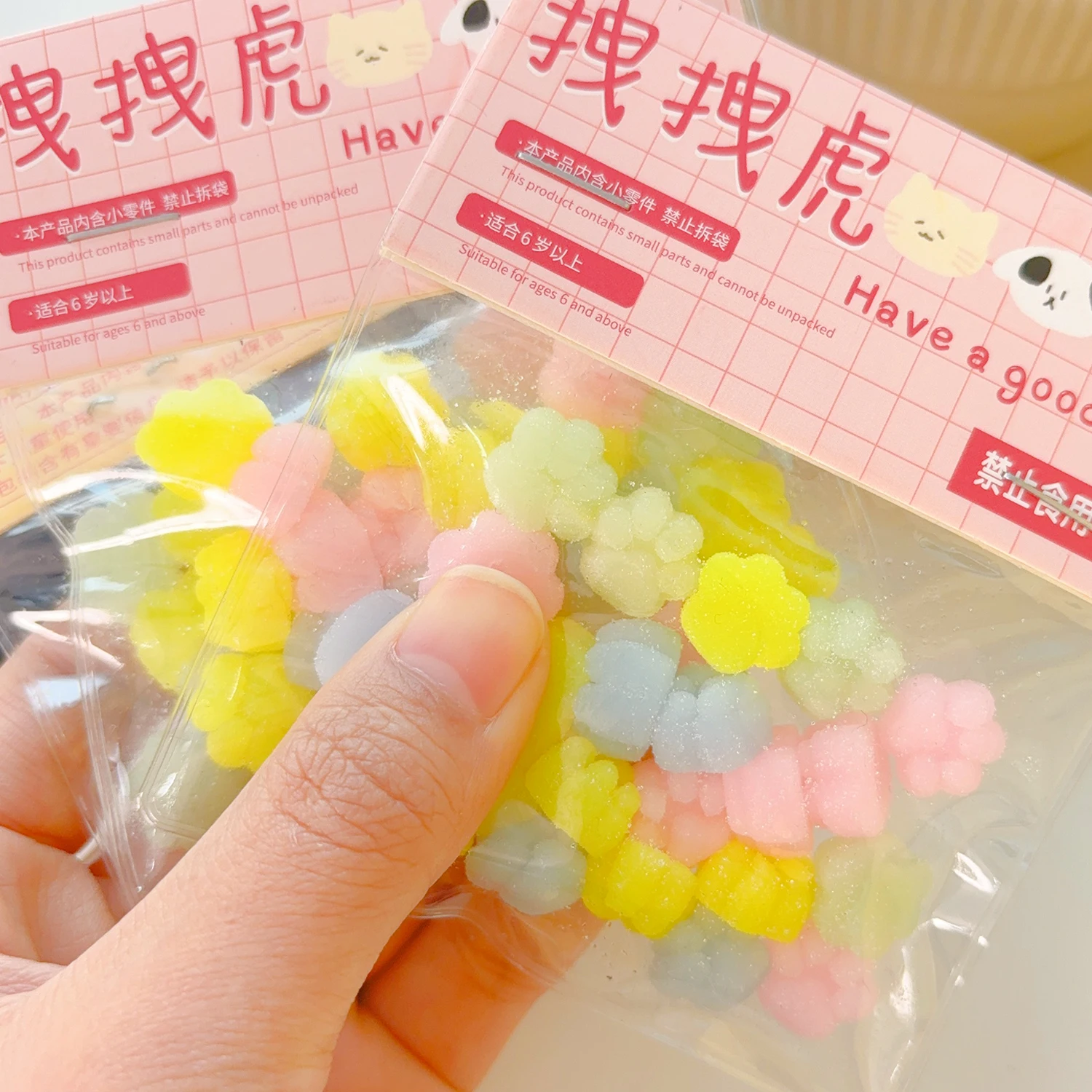 Mini Color Cat Paw Pinch Decompression Toy TPR Soft Rubber Cat Paw Colorful Finger Toy Slow Rebound To Relieve Anxiety Tools 2